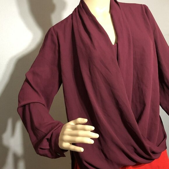 Vince Camuto Blouse Women Size S Workwear Casual Crisscross Drape Hi Low Vneck - Picture 4 of 11